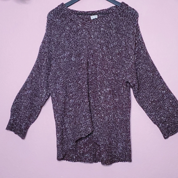 Brandy Melville John Galt Oversized Knit Sweater - Picture 2 of 15